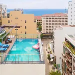 Celina Hotel & Apartment