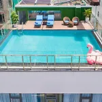 Celina Hotel & Apartment