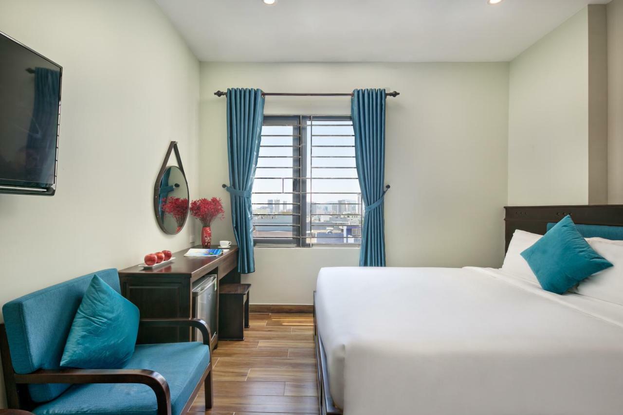 Hotel Celina &