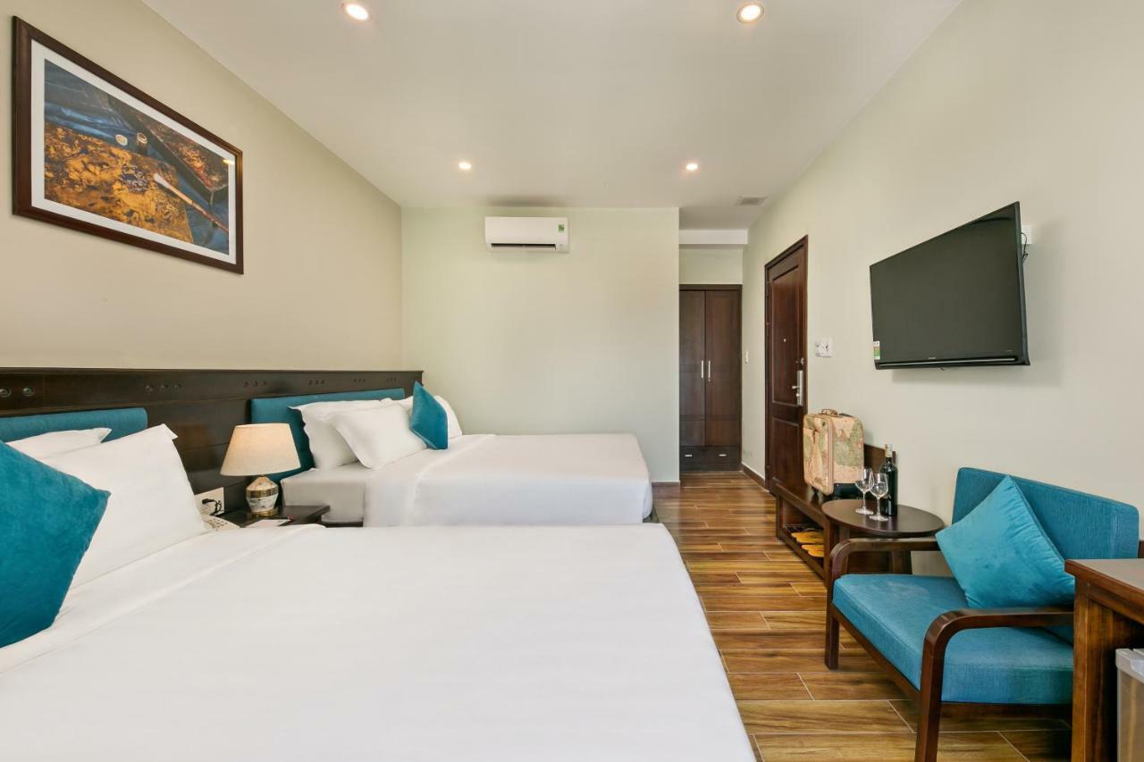 Celina & Hotel